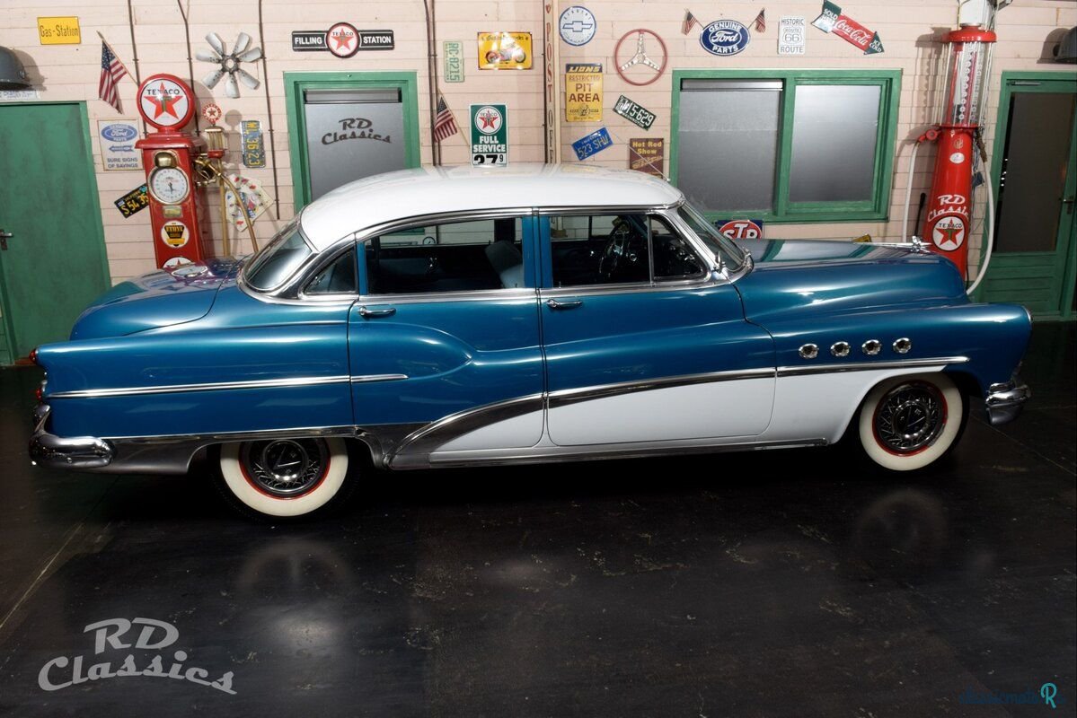 1953' Buick Roadmaster photo #5
