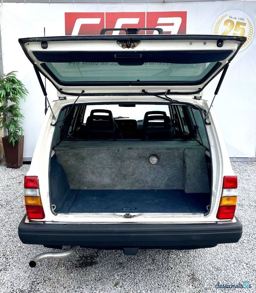 1990' Volvo 240 Gl photo #5