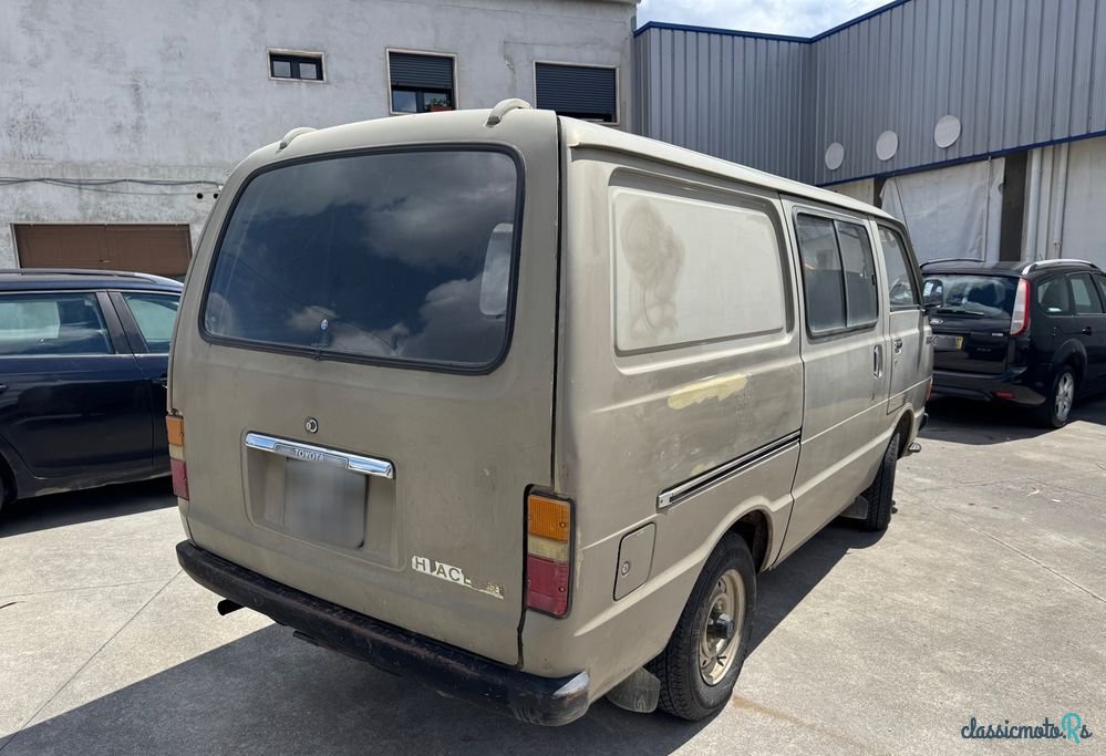 1981' Toyota Hiace photo #4