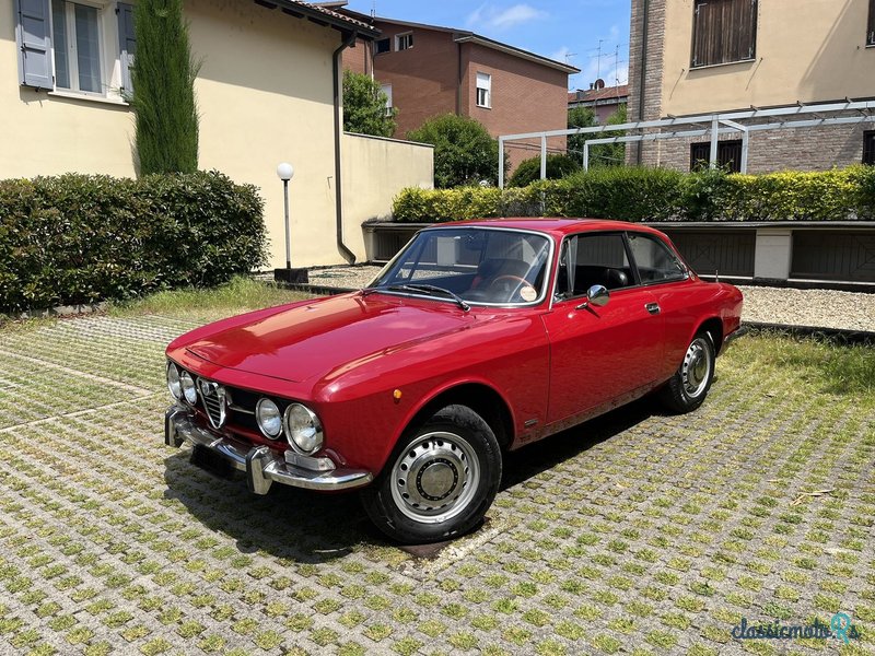 1971' Alfa Romeo 1750 Gtv photo #2