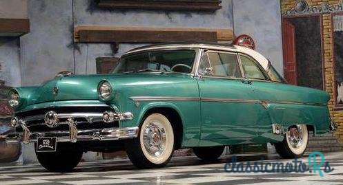 1954' Ford Crestline Skyliner Glass Top photo #3