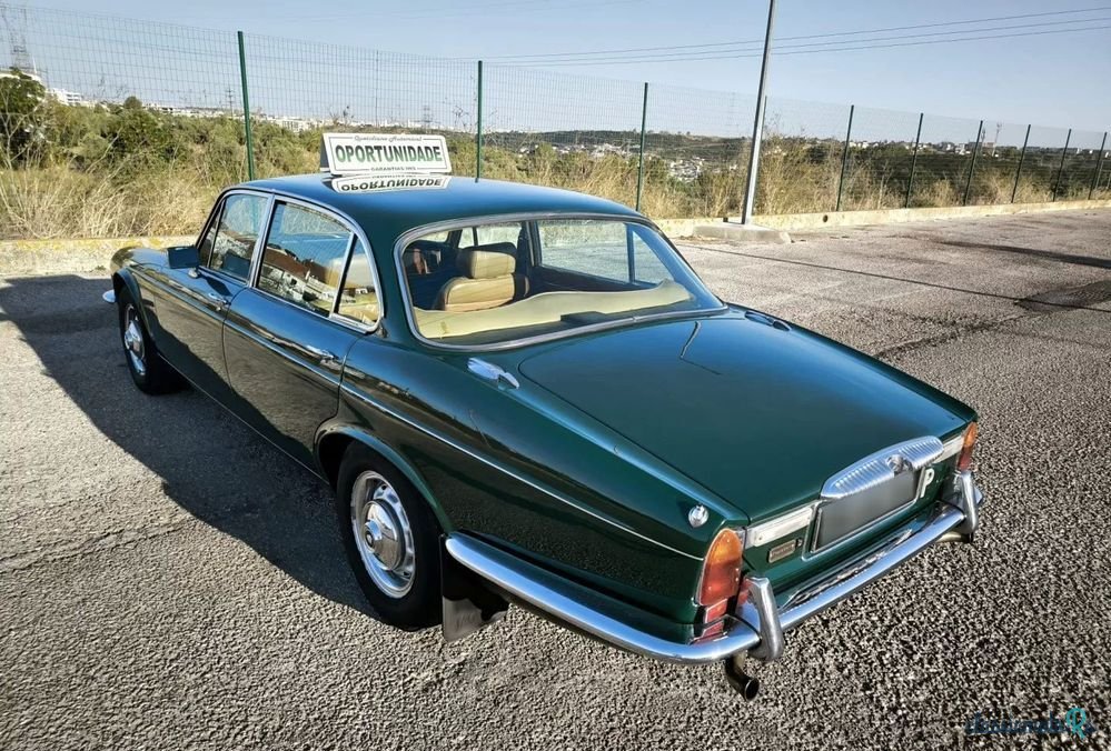 1976' Jaguar XJ photo #5