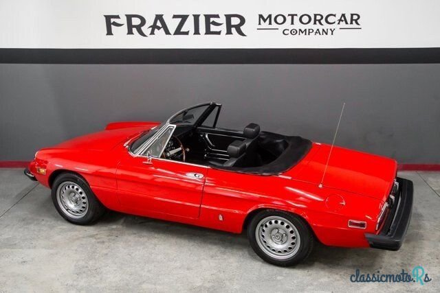 1975' Alfa Romeo 2000 photo #5