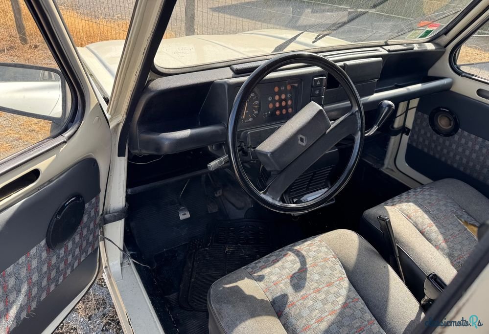 1988' Renault 4 photo #4