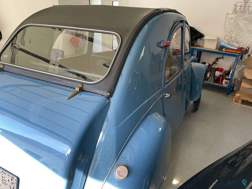 1956' Citroen 2CV photo #4