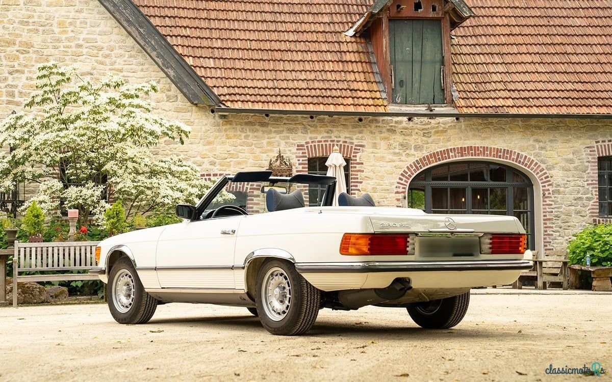1977' Mercedes-Benz Sl Class photo #2