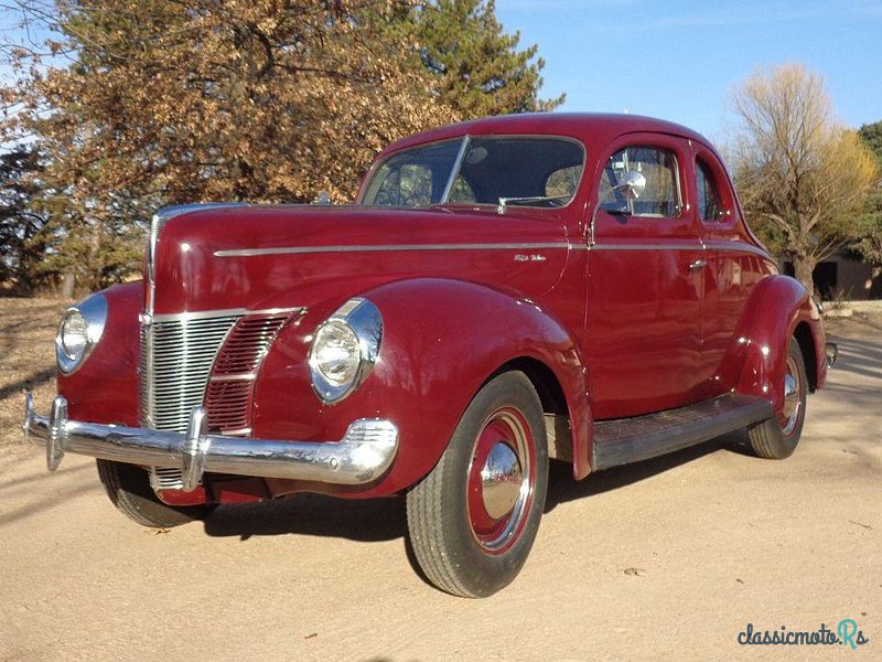 1940' Ford Deluxe photo #2