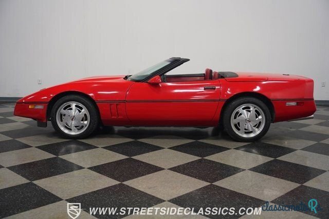 1988' Chevrolet Corvette photo #2