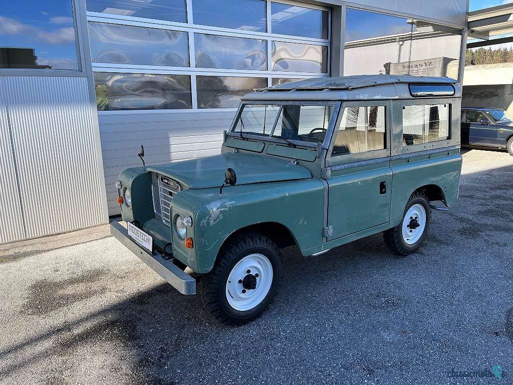 1974' Land Rover Defender photo #4