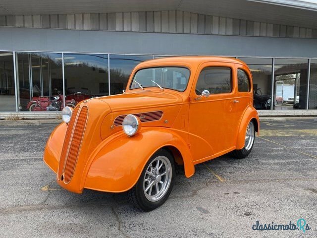 1948' Ford Anglia photo #1