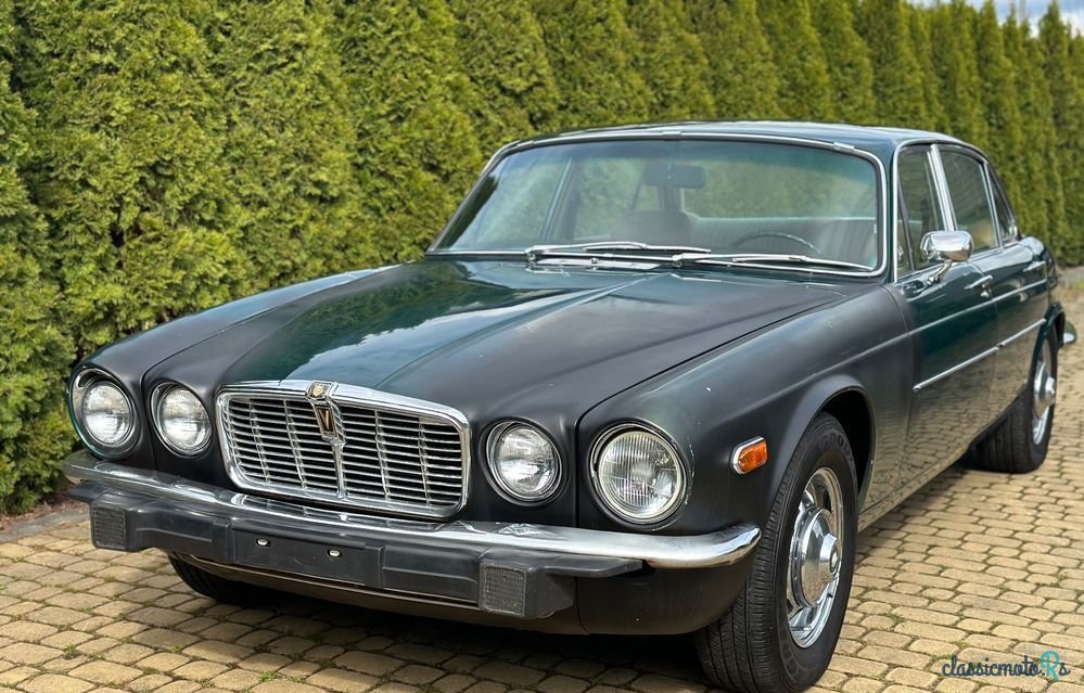 1974' Jaguar XJ photo #1