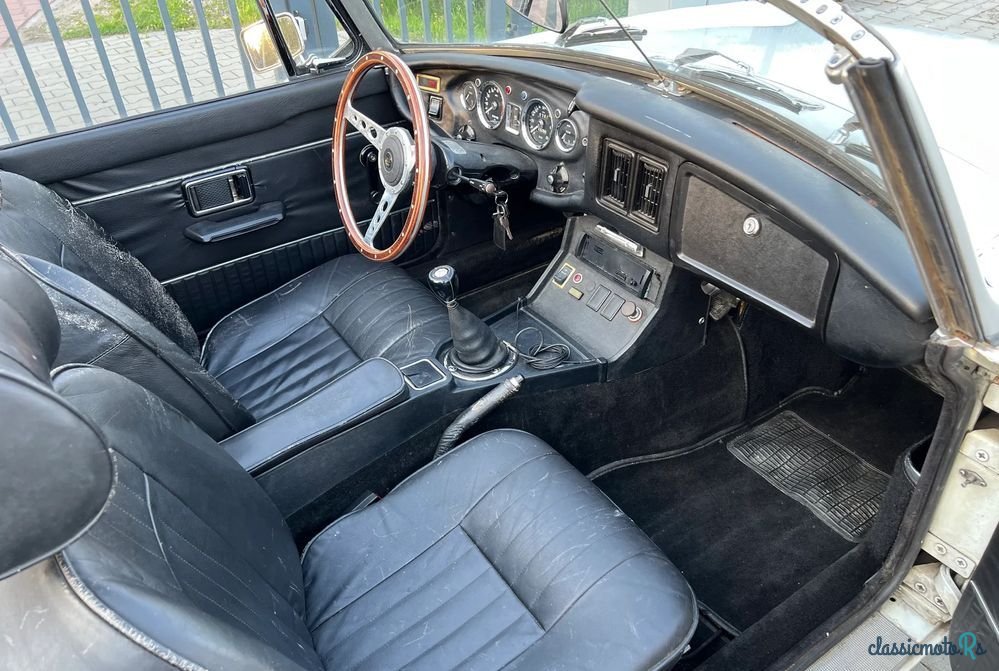 1973' MG MGB photo #6