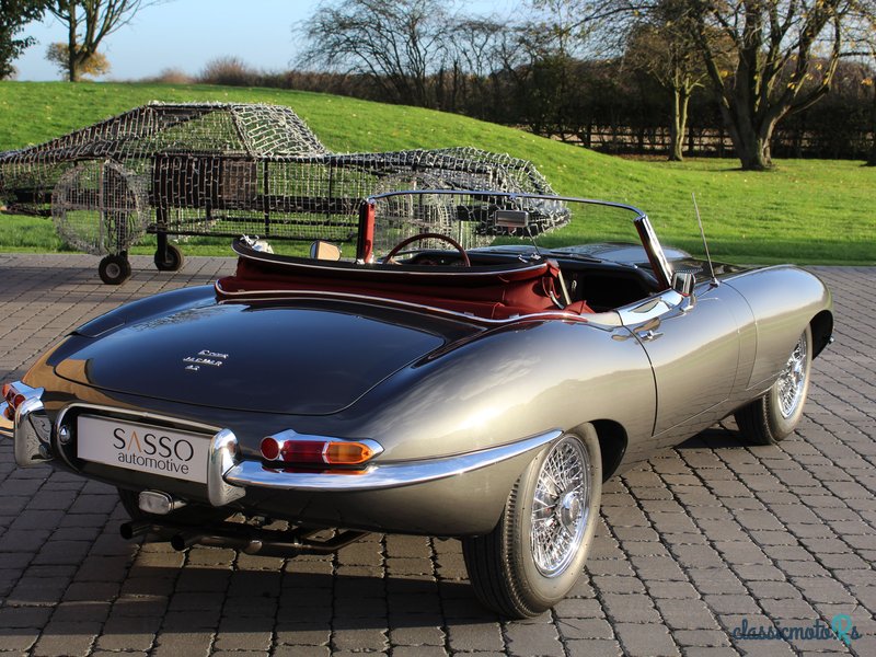 1965' Jaguar E-Type photo #4