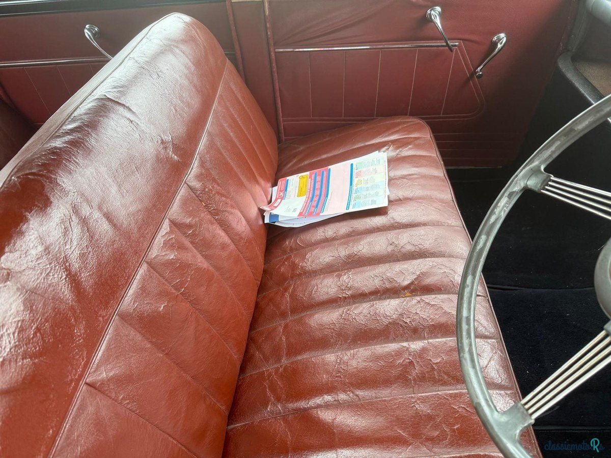 1954' Ford Consul photo #5