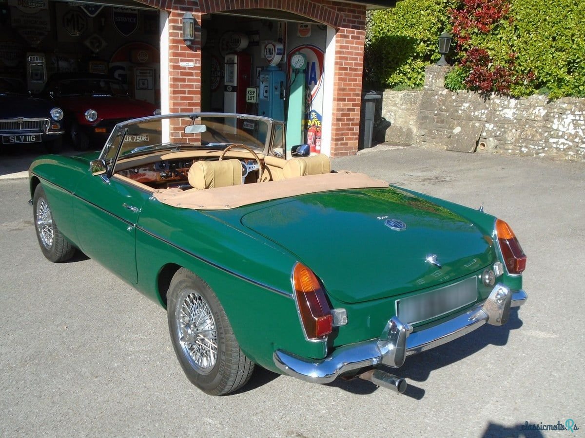 1972' MG MGB photo #4