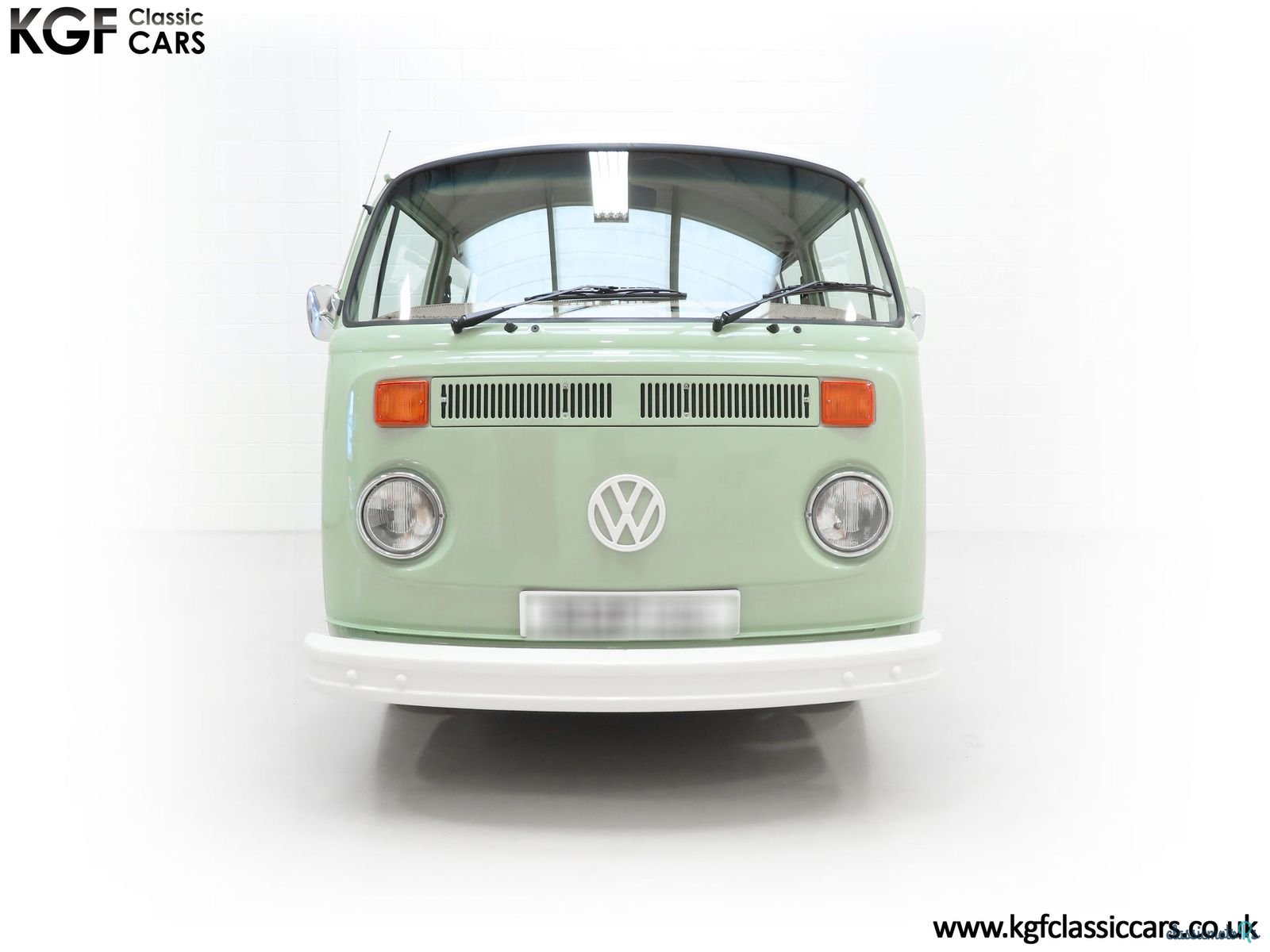 1977' Volkswagen Type 2 photo #3