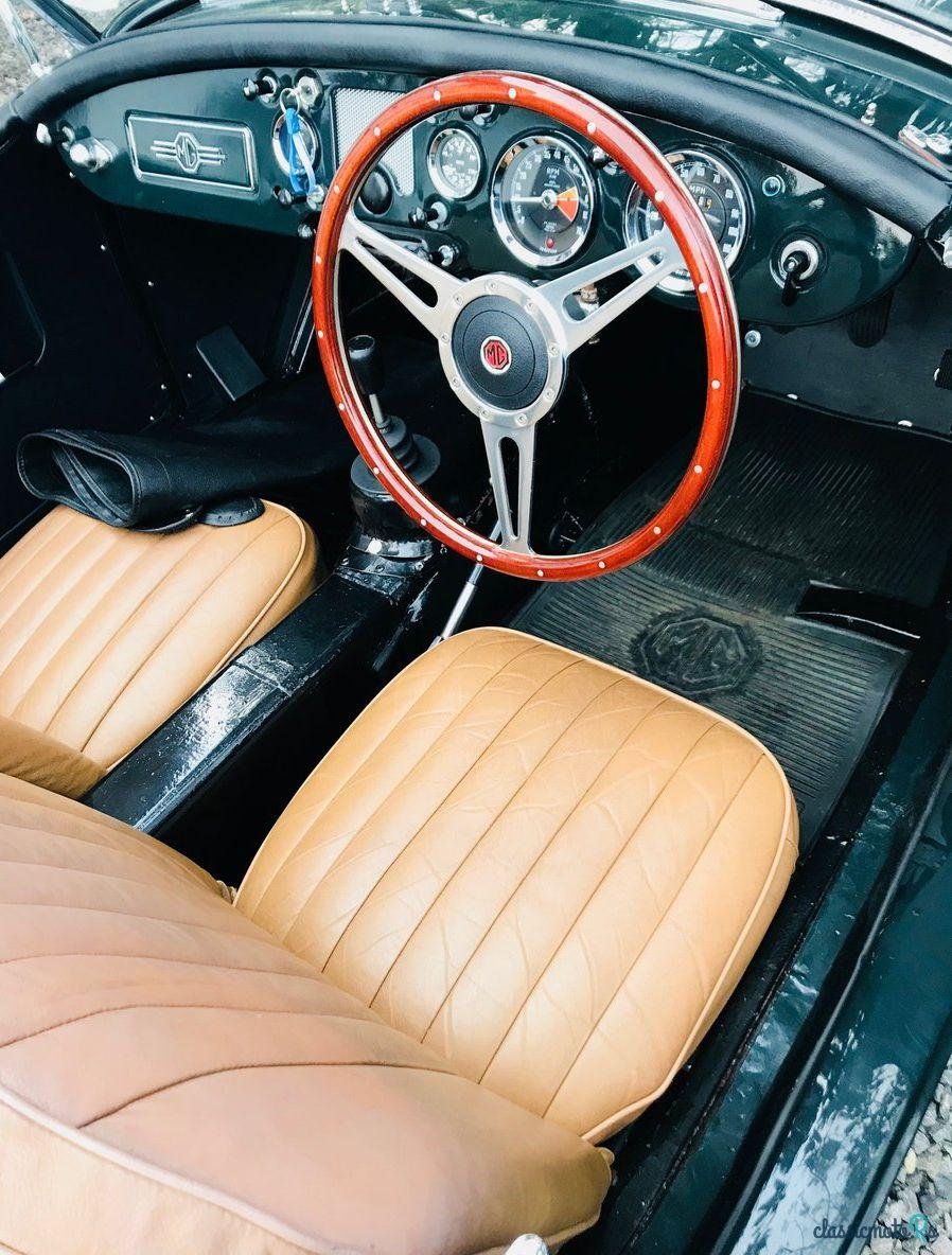 1958' MG MGA photo #4