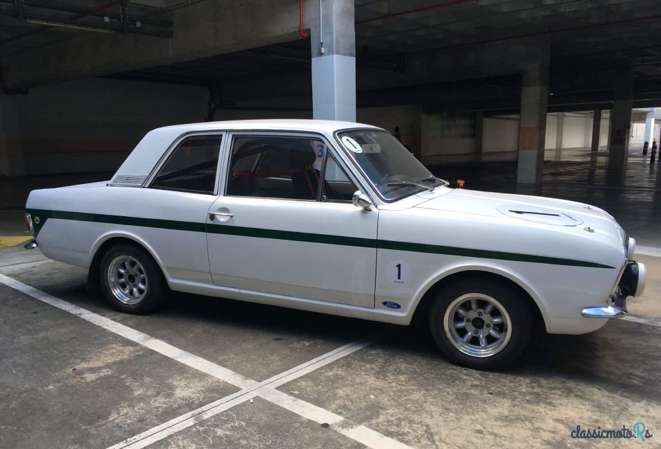 1969' Ford Escort photo #3