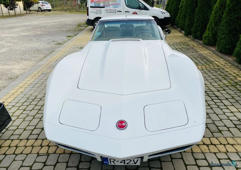 1974' Chevrolet Corvette photo #2