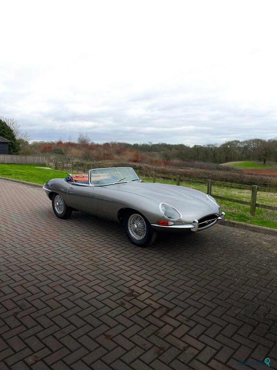 1966' Jaguar E-Type photo #1