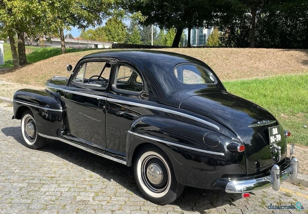 1948' Ford V8 Berline photo #3