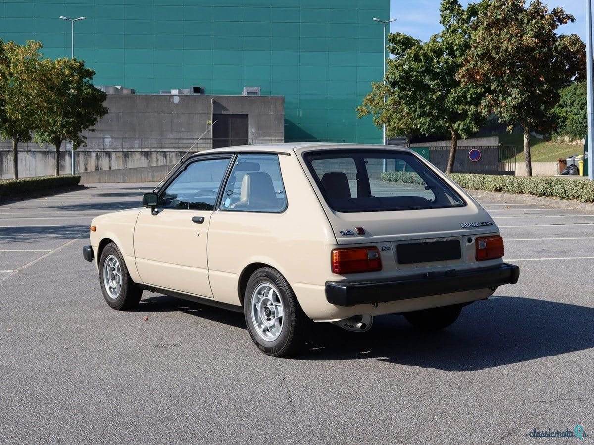1982' Toyota Starlet photo #3