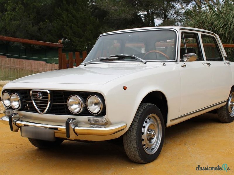 1972' Alfa Romeo 2000 photo #4