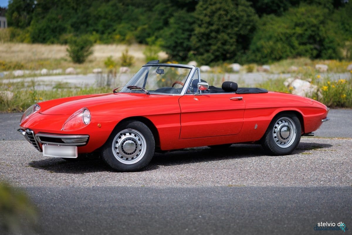 1969' Alfa Romeo Spider photo #3