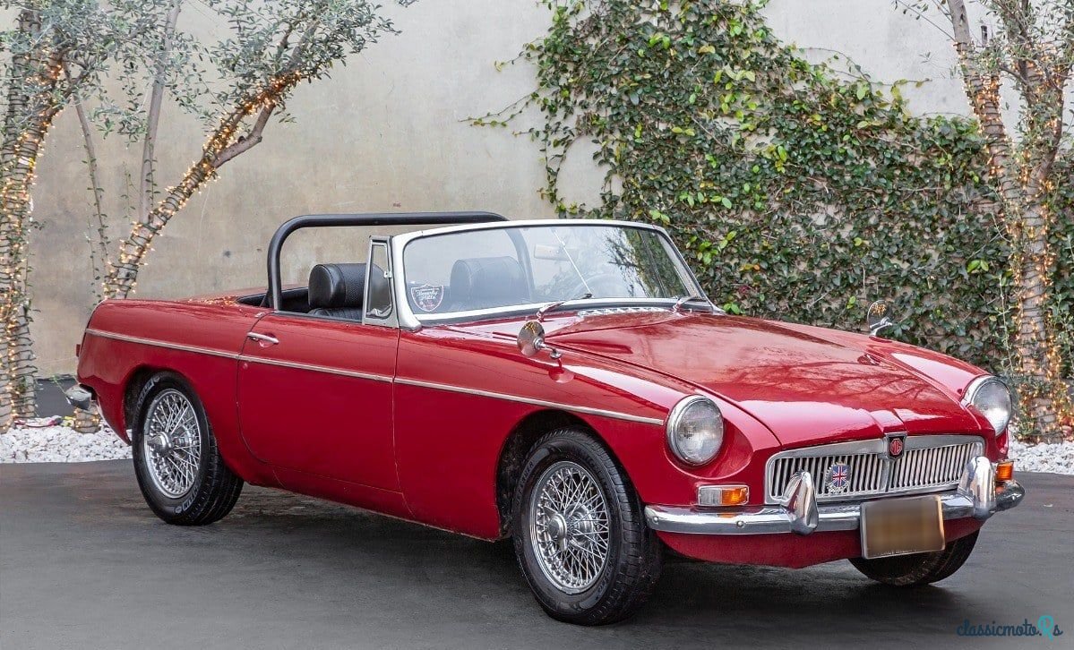1967' MG MGB photo #2