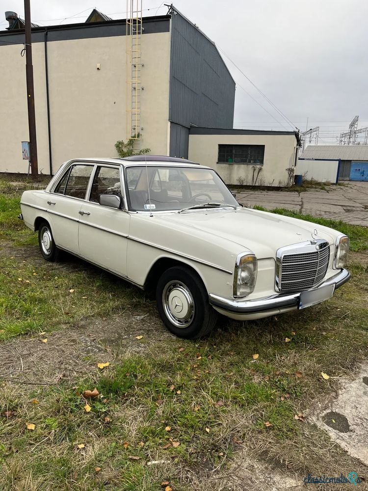 1974' Mercedes-Benz Klasa E photo #3