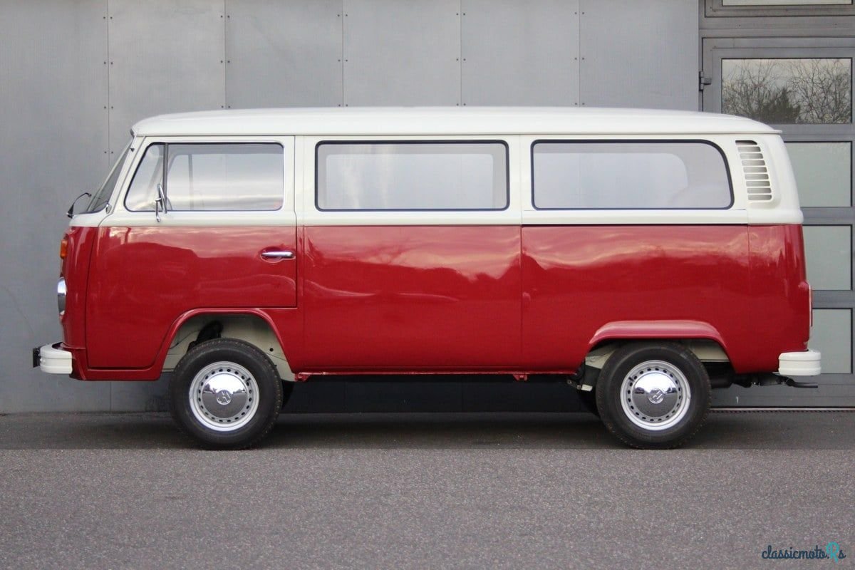 1972' Volkswagen Type 2 photo #5
