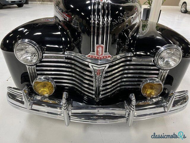 1941' Pontiac Deluxe photo #2
