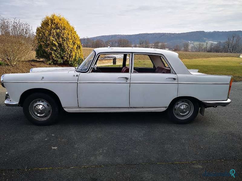 1968' Peugeot 404 photo #2