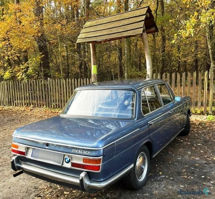 1969' BMW Neue Klasse 2000 photo #4