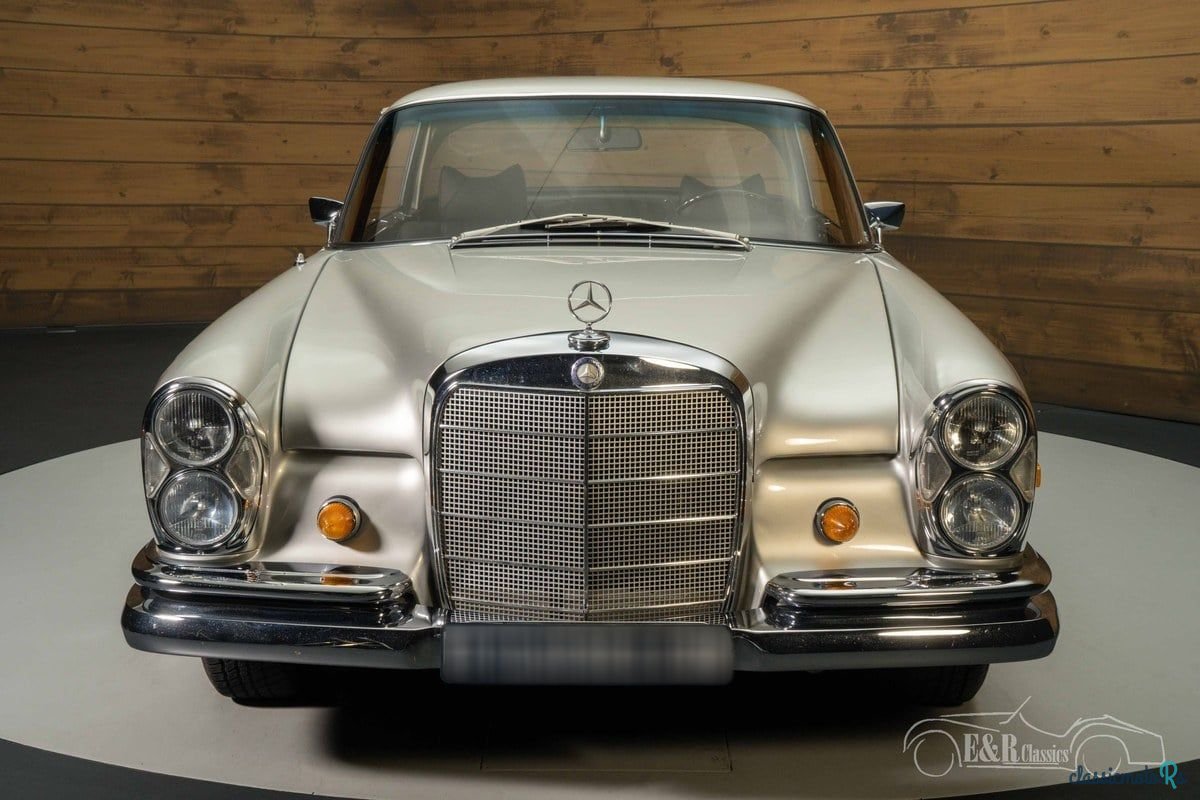 1970' Mercedes-Benz Se Series photo #5