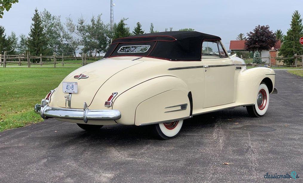 1941' Buick Super Convertible Coupe photo #3