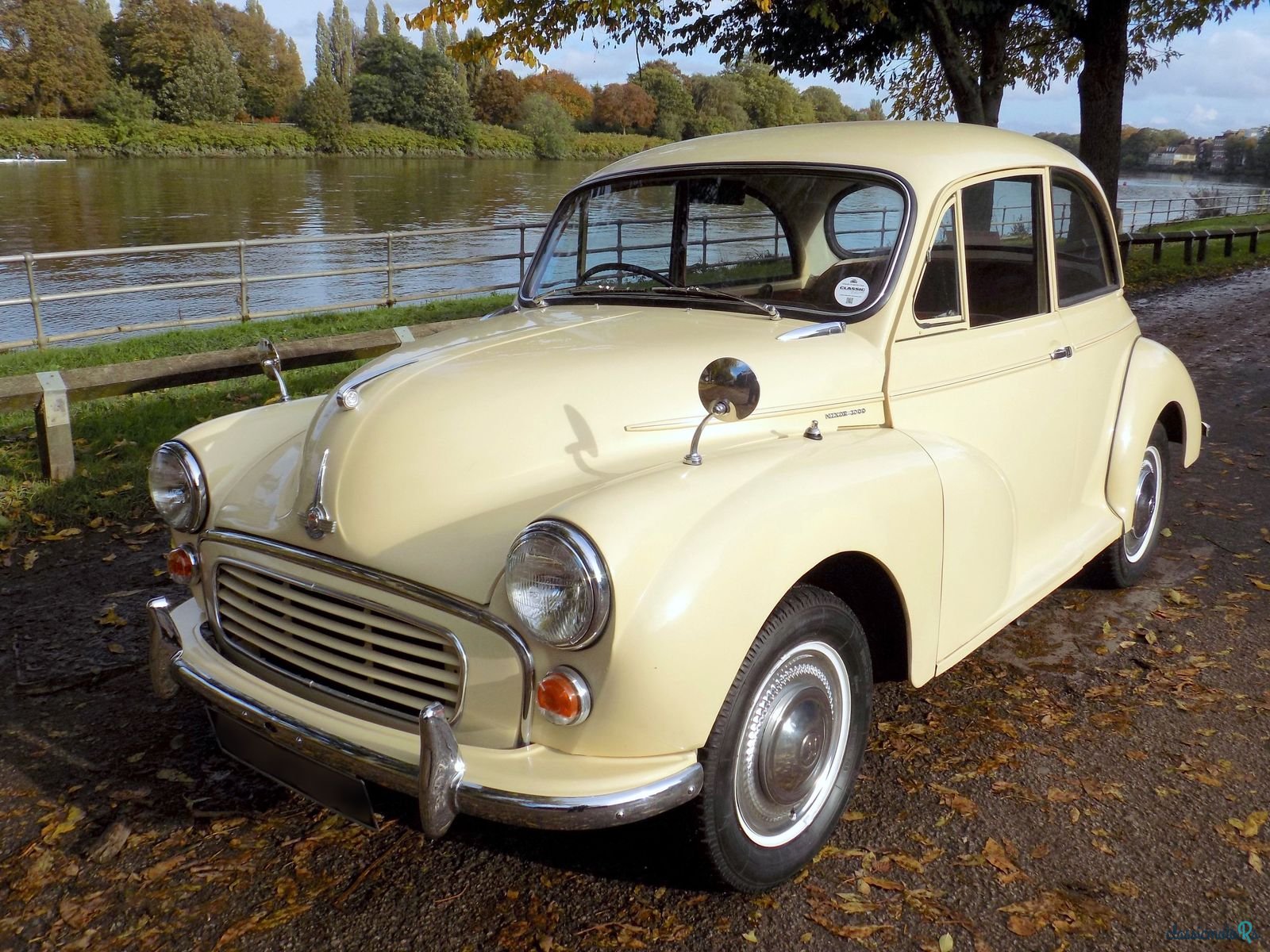 1957' Morris Minor photo #3