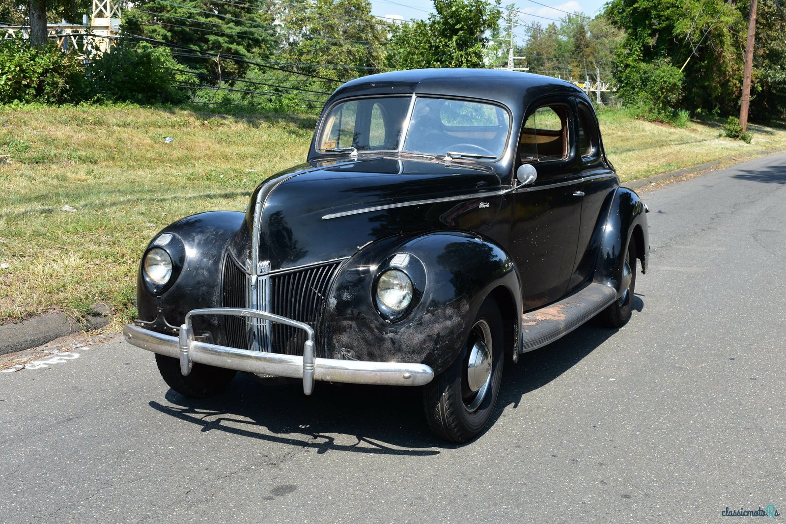 1940' Ford Deluxe photo #1