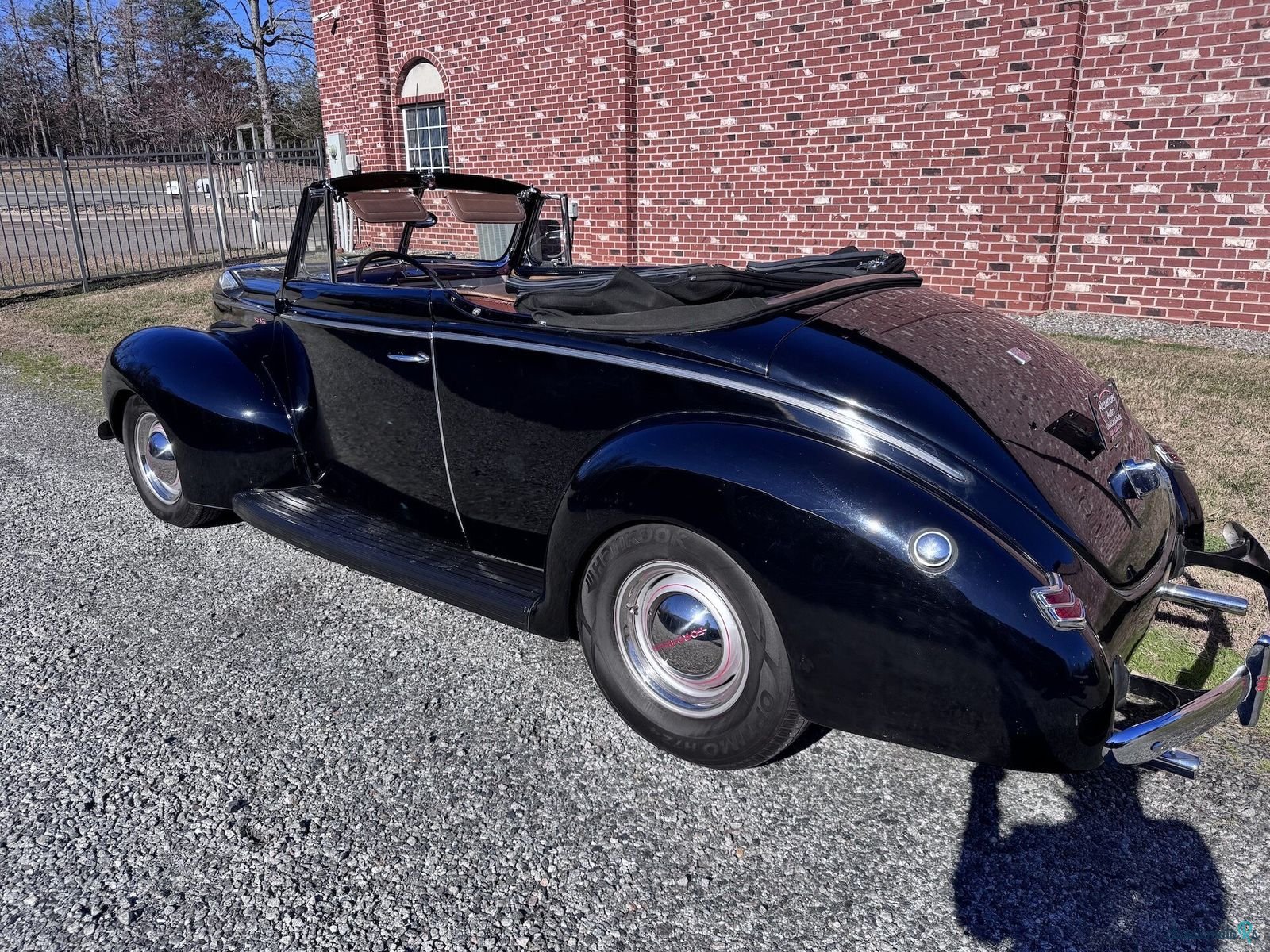 1940' Ford Deluxe photo #4