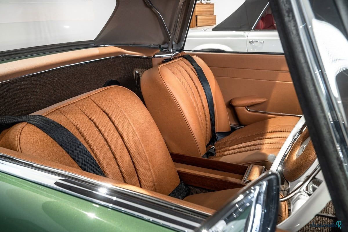 1971' Mercedes-Benz 280 photo #5