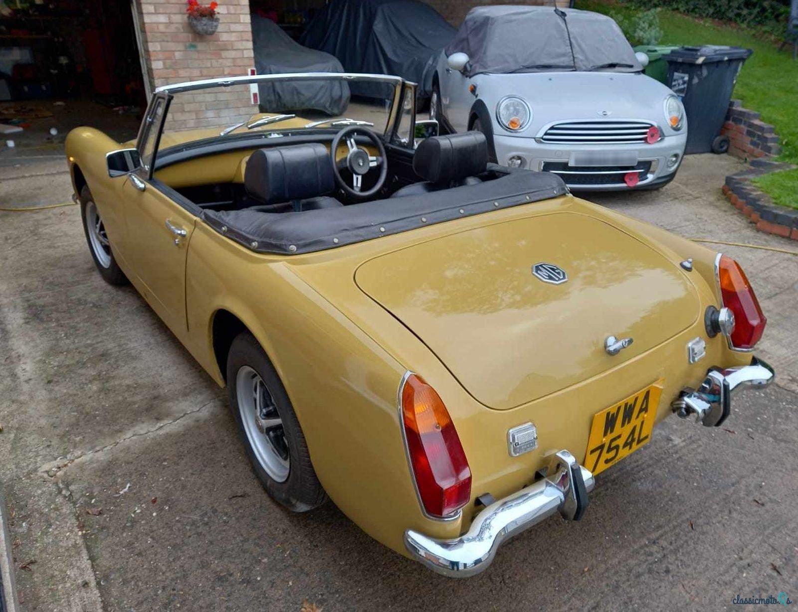 1973' MG Midget photo #3