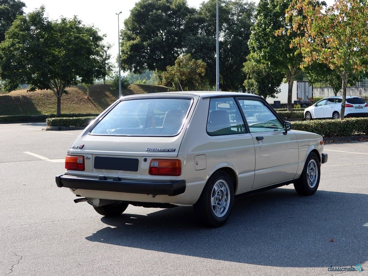 1982' Toyota Starlet photo #4