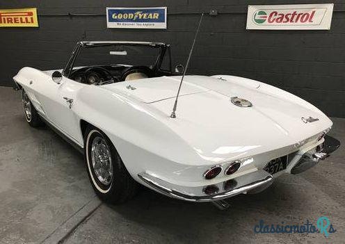 1962' Chevrolet Corvette C2 photo #1