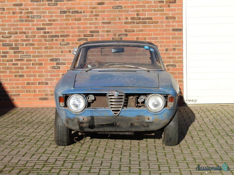 1968' Alfa Romeo Gt Junior photo #1