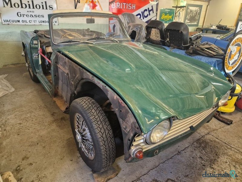 1967' Triumph TR4 photo #4