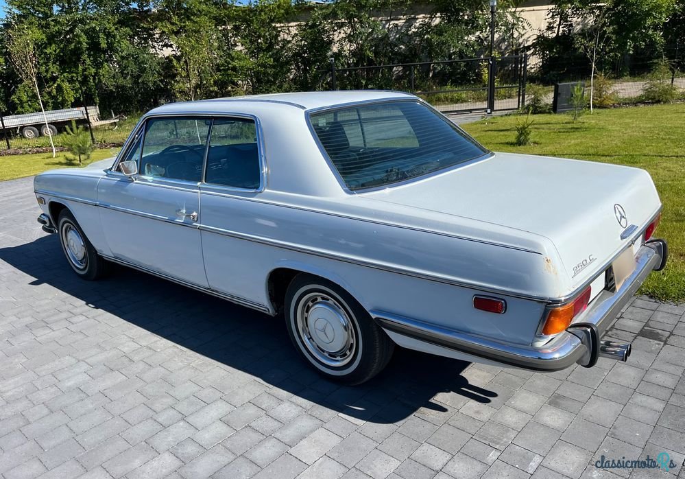 1972' Mercedes-Benz W114 photo #5