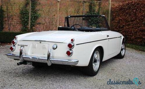 1969' Datsun Fairlady 1600 Sport Roadster photo #2