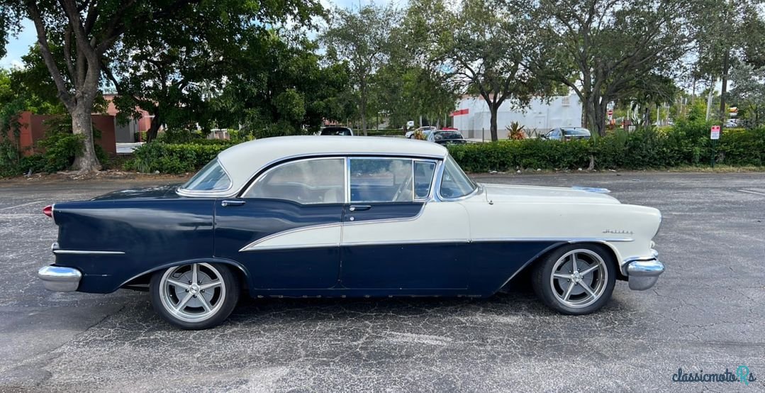 1955' Oldsmobile Delta 88 photo #2