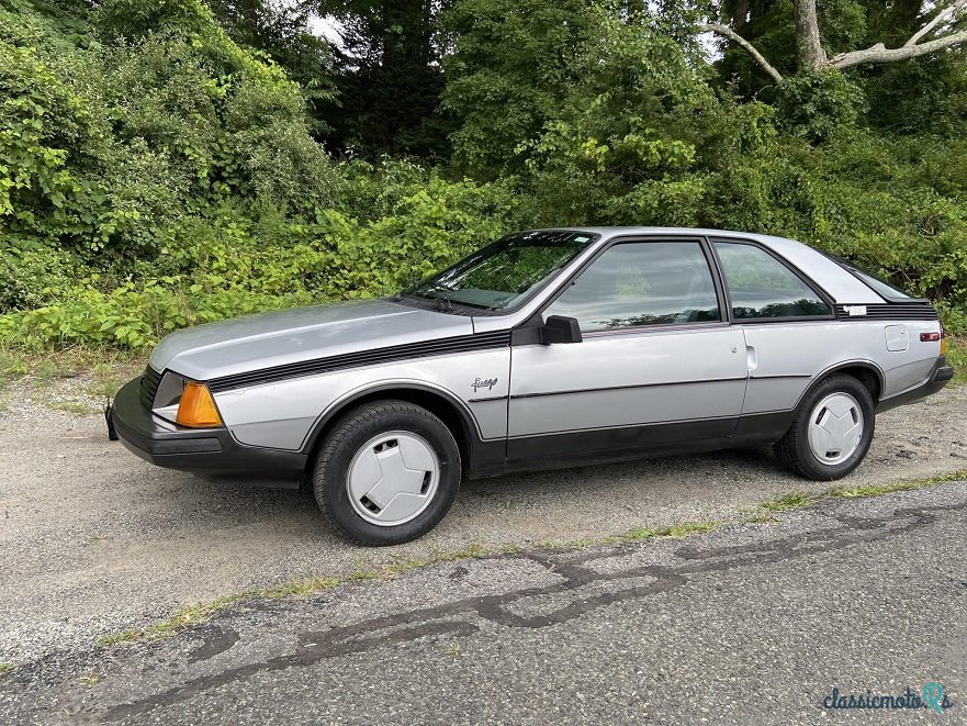 1984' Renault Fuego photo #2
