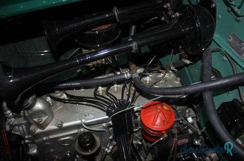 1940' Dodge 4 Doors Sedan photo #4
